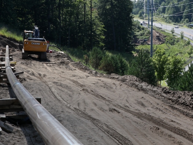 9-Turner-Malta7093v2-HDD-Natural-Gas-Pipeline-Mud-Pump-Tanker-Mixer-Truck-Excavator